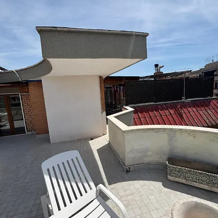 Last Floor Aurelio Vaticano Appartamento