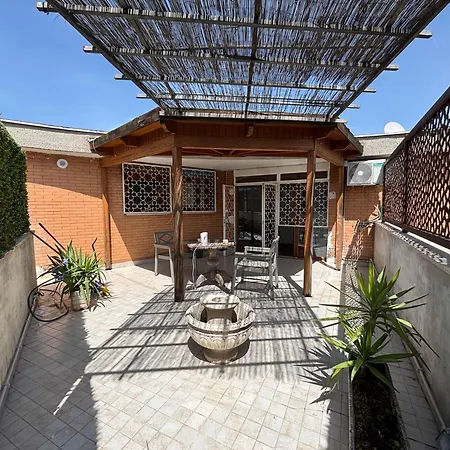 Last Floor Aurelio Vaticano Apartment